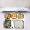 khay-com-phan-inox-vietcook-nap-nhua-loai-4-5-6-ngan