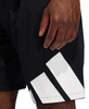 quan-short-adidas-big-logo-3bar