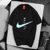 ao-thun-nike-swoosh-print