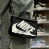 tui-deo-cheo-mini-nike-box-logo