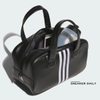 tui-du-lich-adidas-new-2025