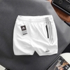 quan-short-adidas-premium-vien-thun