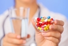 Thuốc giảm đau Corticoid là gì? Công dụng, các loại phổ biến và những điều cần lưu ý