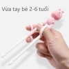 Bộ thìa dĩa đũa tập ăn dặm hình hươu cao cổ cho bé - Timikid Store