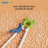 Đũa Tập Ăn Có Trợ Lực Hogokids Cho Bé Dùng Được Cả Tay Trái Và Tay Phải, Giúp Bé Gắp Thức Ăn Dễ Dàng, Kèm Hộp Đựng