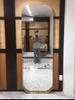 Gương chữ nhật khung viền sắt sơn tĩnh điện vàng kim – soi toàn thân