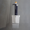 micropipet-don-kenh-the-tich-0-5-10ul-accumax-av-100
