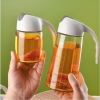 Bình đựng dầu ăn thuỷ tinh có nắp đóng mở tự động 630ml