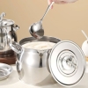 Ca lọc dầu inox kèm muỗng tai thỏ 2.6L size 14cm