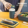 Hộp cơm lúa mạch kèm muỗng đũa và cốc