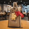 Móc khoá thần tài cưỡi ngựa may mắn full box