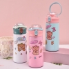 Bình giữ nhiệt trẻ em có ống hút kèm sticker hình gấu 500ml