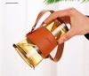 Ly thuỷ tinh bọc da có quai xách 450ml