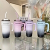 Bình giữ nhiệt có tay cầm kèm ống hút Thinkdiffent 860ml BGN801
