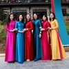 Áo dài truyền thống lụa bóng ruby Tô Châu CHAANG may sẵn ADC802 áo dài màu xanh đỏ giáo viên dự tiệc cưới lễ Tết đẹp