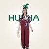 (Mẫu TC56 ) Bộ lụa thiết kế trung niên phối hoa – Form áo cánh dơi thoải mái – Dạo phố họp mặt bạn bè | HUY HÀ