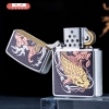 Hột Quẹt Bật Lửa Xăng Đá Zorro Z2-1117 Họa Tiết Cá Chép Quần Hội Ao Sen Cực Đẹp Đem Lại May Mắn Tài Lộc Cho Người Sở Hữu