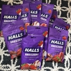 Kẹo Halls thông cổ giảm ho Halls Breezers Cool Berry 25 viên