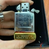 Zippo vỏ dày mạ vàng hoa văn  - sunnystore.vn.