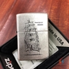 BẬT LỦA ZIPPO THUYỀN BUỒM BẠC GIẢ CỔ - sunnystore.vn.