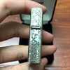Zippo Bạc Khối Khắc Hoa Mẫu Đơn 4 MặtZippo Bạc Khối Khắc Hoa Mẫu Đơn 4 Mặt