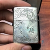 Zippo Bạc Khối Rồng Thiêng Khắc Zippo Bạc Khối Rồng Thiêng Khắc 4 Mặt4 Mặt