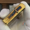 Zippo Mỹ xuất Nhật khắc ăn mòn sư tử mạ vàng cháy