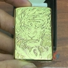 Zippo armor mặt hổ khắc ăn mòn axit 2 mặt vàng