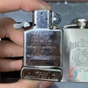 Bộ 2 món Zippo nguyên khối và bình rượu hãng Jim Beam