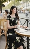Đầm cổ vuông tay chờm đen hoa trắng