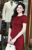 Đầm mango đỏ hoa chìm xếp li M99