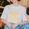 Áo Thun MLB Cube Clipping Monogram New York Yankees Cream