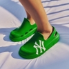 Sandals MLB Chunky Bouncer Clog New York Yankees Green