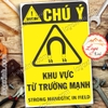 LOGO TEM STICKER CẢNH BÁO KHU VỰC TỪ TRƯỜNG MẠNH, STRONG MANEGTIC FIELD - BIỂN CẢNH BÁO AN TOÀN LAO ĐỘNG