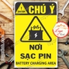 LOGO TEM STICKER BIỂN BÁO KHU VỰC NƠI SẠC PIN- BATTERY CHARGING AREA - BIỂN CẢNH BÁO AN TOÀN LAO ĐỘNG