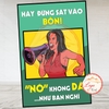 Tem Decal cảnh báo nhà vệ sinh – Hài hước mà tinh tế “Hãy đứng sát vào bồn - Decal chống nước, chống phai, có keo dán