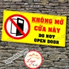 LOGO TEM STICKER KHÔNG MỞ CỬA NÀY, CẢNH BÁO KHU VỰC KHÔNG ĐƯỢC VÀO, DO NOT OPEN THE DOOR
