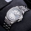 Đồng Hồ Nữ Carnival 8160L2-VT-T Dây Thép Silver Mặt Trắng Viền Đá Size 34mm Sapphire