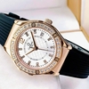 Đồng Hồ Nữ Carnival 8173L2 Dây Cao Su Đen Mặt Trắng Đính Đá Rose Size 34mm Quartz Japan Carnival 8173L2-VH-DCS-T