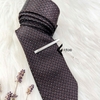 Kẹp cà vạt họa tiết Facio Shop kim loại trắng AT01