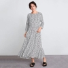 Chiếc váy bán chạy nhất lịch sử của Zara: Có hẳn Instagram riêng, gây đụng hàng ầm ầm nhưng mặc có 