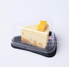Hộp nhựa tam giác đế đen đựng bánh JB03