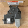 mo-to-len-kinh-focus-2009-truoc-rh