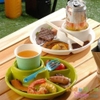 KHAY ĂN DẶM 3 NGĂN BBQ HÌNH TRÒN CÓ NGĂN ĐỂ CỐC THÌA NĨA