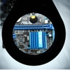 kinh-lup-de-ban-co-den-terino-de-78b-phong-dai-10x-va-20x-led-mau-den