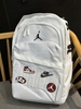 Balo Jordan huy hiệu