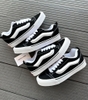 VANS KNU SKOOL BLACK/TRUE WHITE VN0009QC6BT