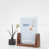 ĐẾ GỖ KÈM MICA ĐỂ MENU 2 MẶT - LUXI DECOR