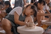 Khám phá nghệ thuật làm gốm khi tham gia workshop tại Mỹ thuật Hồng Sâm