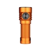 Đèn pin Olight Baton Turbo màu cam, thân có khía vân chống trượt, đứng thẳng